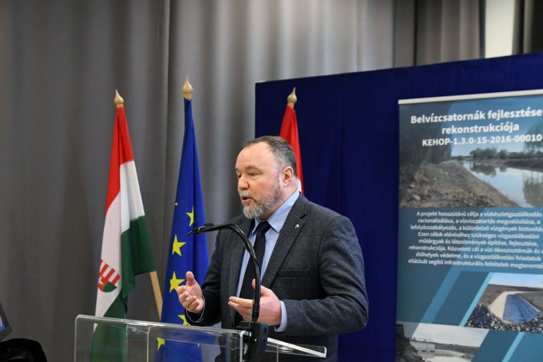 A szolnoki projektzáró rendezvényt több nagyvárosban helyi sajtónyilvános események előzték meg